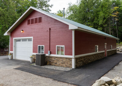 Maine Cabin Masters renovate camp theatre