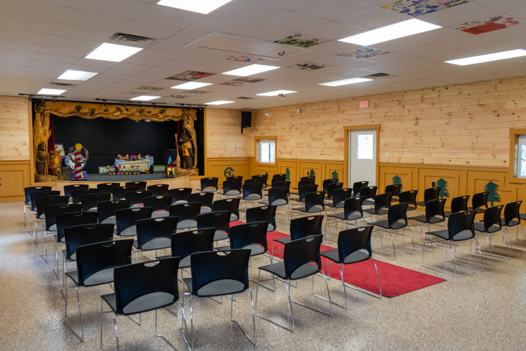 Maine Cabin Masters renovate camp theatre